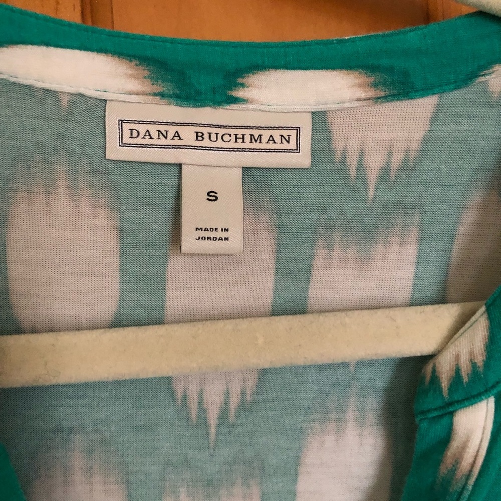 By Dana Buchman, Women’s top, v- neck - Picture 2 of 5